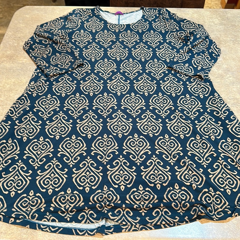 Women’s Mountain Mamas dress size sm/med